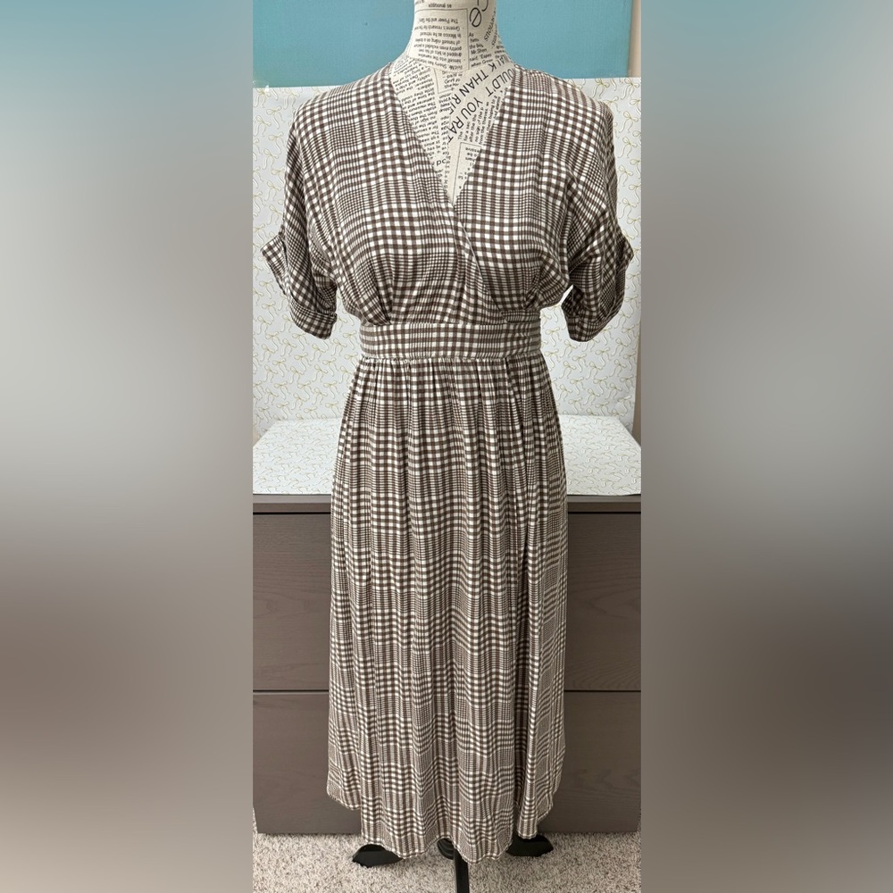 Women’s Urban Outfitters Gabrielle Brown Gingham Plaid Wrap Midi Dress Small